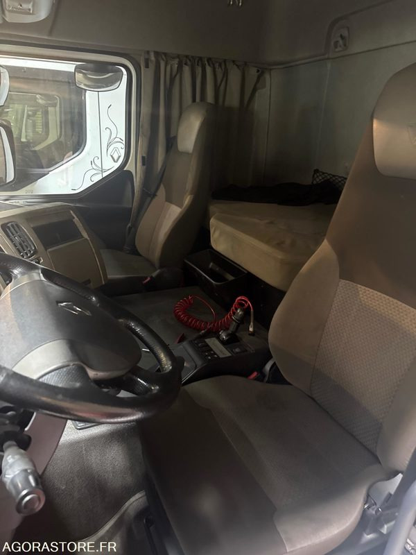 Cabeza tractora RENAULT PREMIUM 460 - 742268KM - 2010