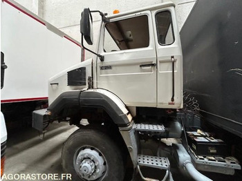 Cabeza tractora  RENAULT TRACTEUR C290 4X4 110KM/H  282500 KM