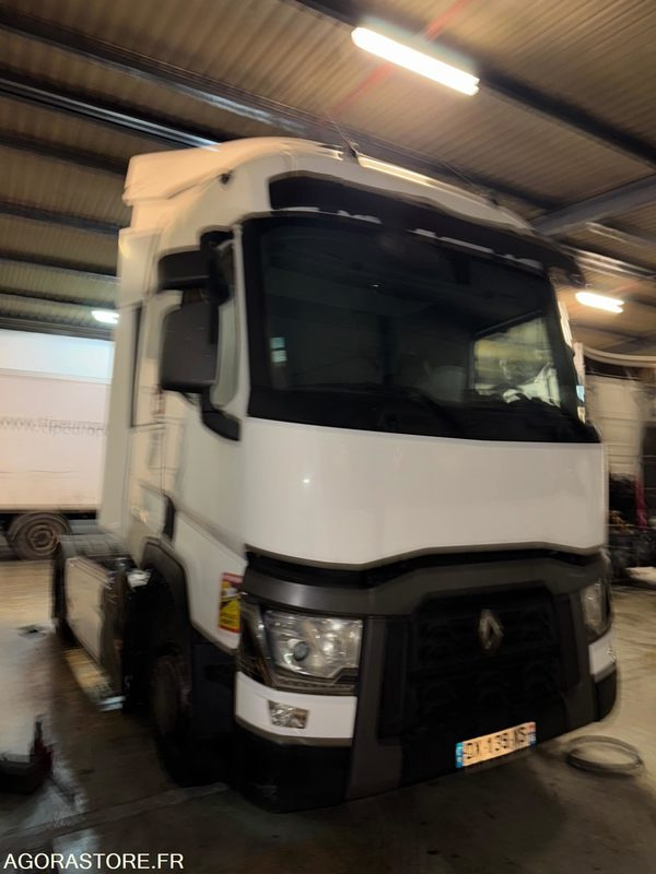 Cabeza tractora RENAUL T480 - 881000KM - 2015