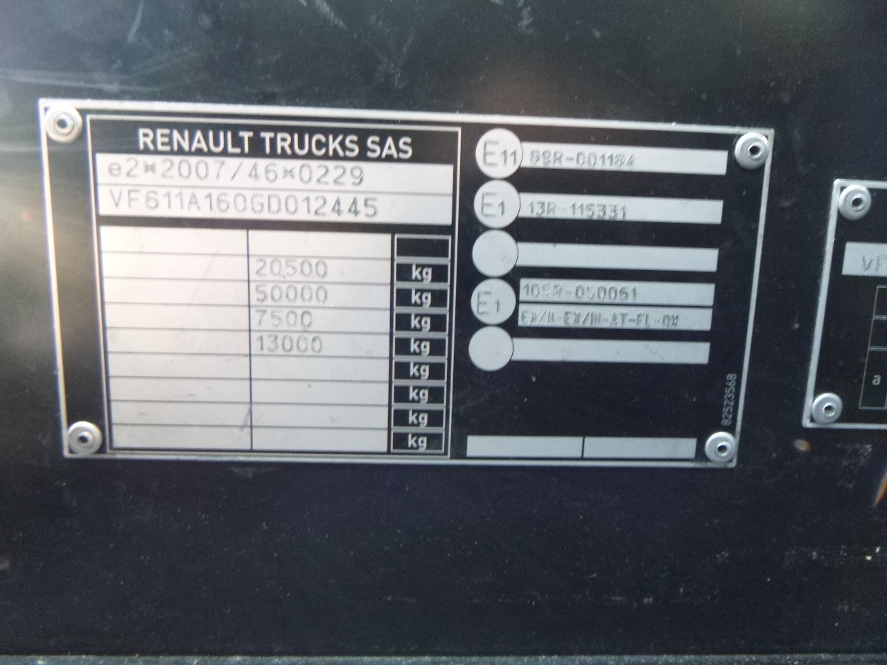 Arrendamiento de Renault T 460 4x2 Euro 6 + PTO + ADR Renault T 460 4x2 Euro 6 + PTO + ADR: foto 12