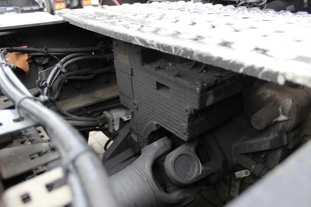 Cabeza tractora Renault T 480 E6 Alufelgen Retarder Vollspoiler Kühlbox