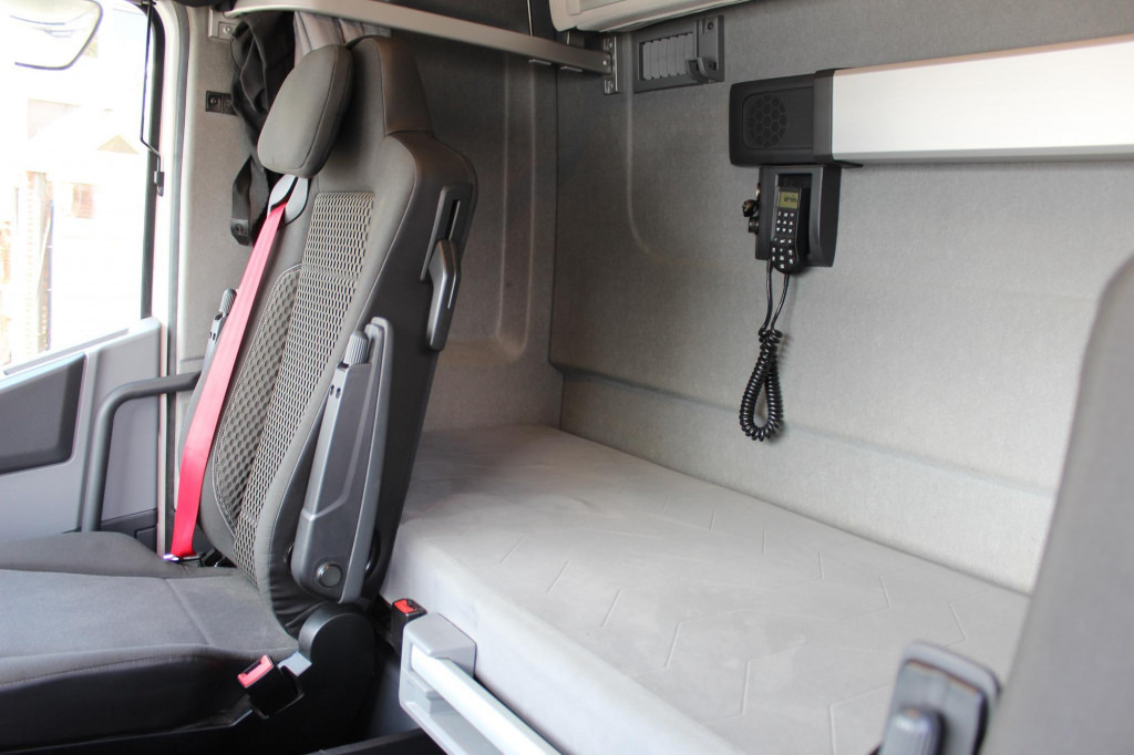 Cabeza tractora Renault T 520 E6 High Sleeper Retarder Kühlbox  VIN: MD