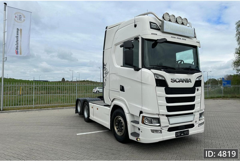 Cabeza tractora Scania S650 Topline, Euro 6, 6x2 / Retarder / Standklima / PTO / Leather / Sliding 5th wheel, Intarder