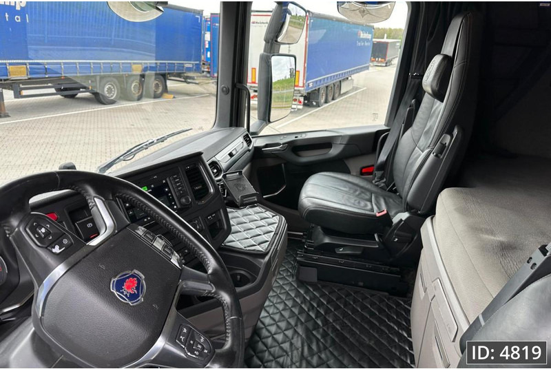 Cabeza tractora Scania S650 Topline, Euro 6, 6x2 / Retarder / Standklima / PTO / Leather / Sliding 5th wheel, Intarder