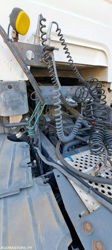 Cabeza tractora TRACTEUR RENAULT TRUCKS 19T MEC 2002 (VENTE UNIQUEMENT EXPORT)