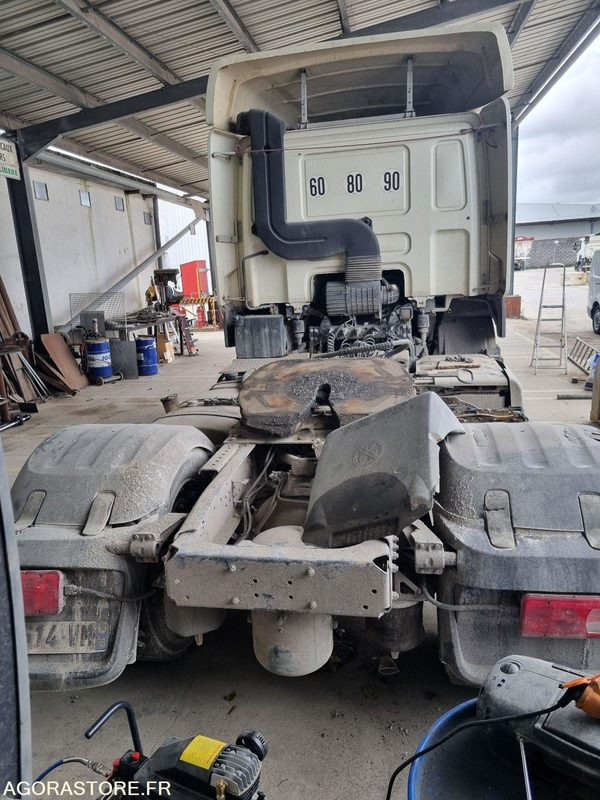 Cabeza tractora Tracteur DAF 4x2 CF - 2016 / 309955 KM