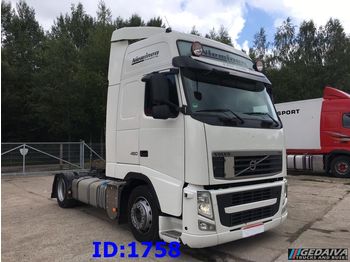 Cabeza tractora VOLVO FH13 460 Mega: foto 1