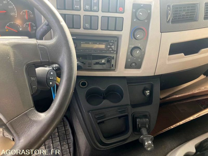 Cabeza tractora VOLVO  FL 290 - 2013 - 568 476km