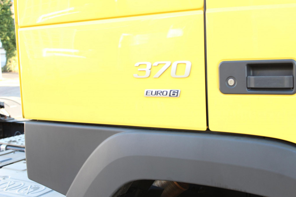 Cabeza tractora Volvo FM 370 E6 Flach Schlafkabine I-Shift NUR 120Tkm