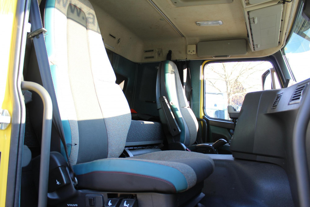 Cabeza tractora Volvo FM 370 E6 Flach Schlafkabine I-Shift NUR 120Tkm