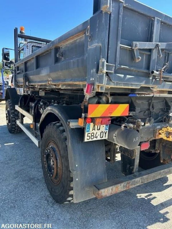 Camión CAMION 4X4 MERCEDES UNIMOG U5000 2009 62289 KM 4667 HEURES