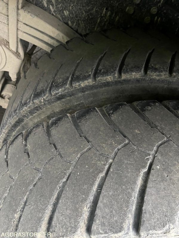 Camión CAMION 8X4 BENNE RONDE IVECO X-WAY 480 76 000 KM 2019