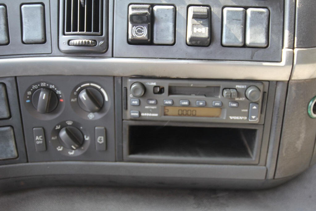 Camión caja abierta Volvo FM  9 260 Schlafkabine Schaltgetriebe LBW L 8,25m