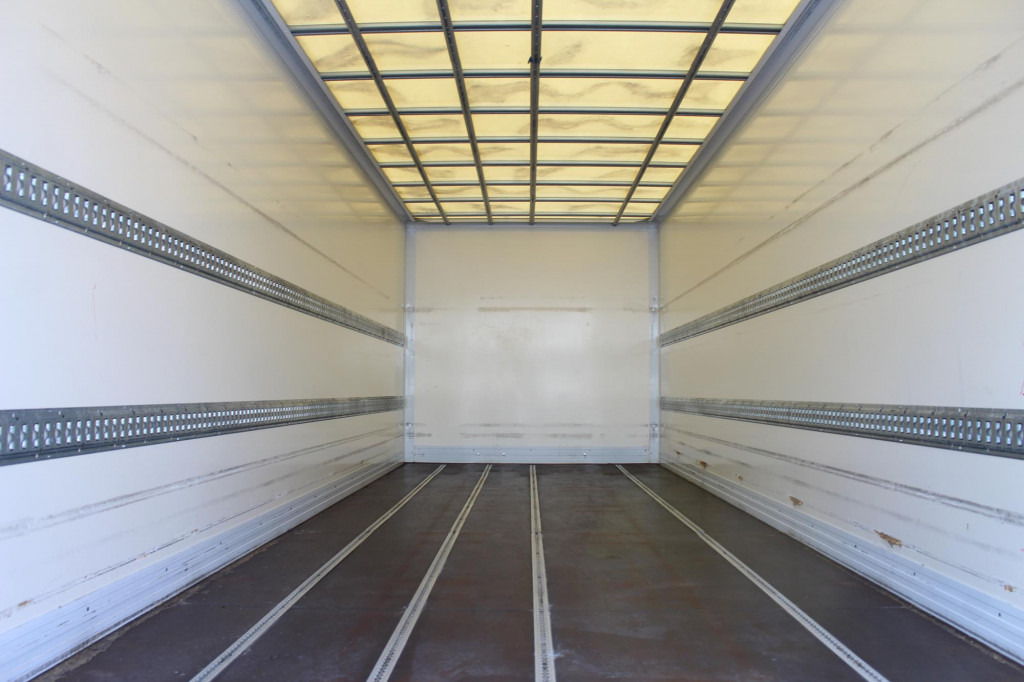 Camión caja cerrada Mercedes-Benz Atego 1221 E6  Koffer   Klima  LDW  Schalter  LBW