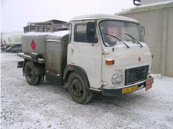  AVIA 31.1K CAV01 - Camión cisterna