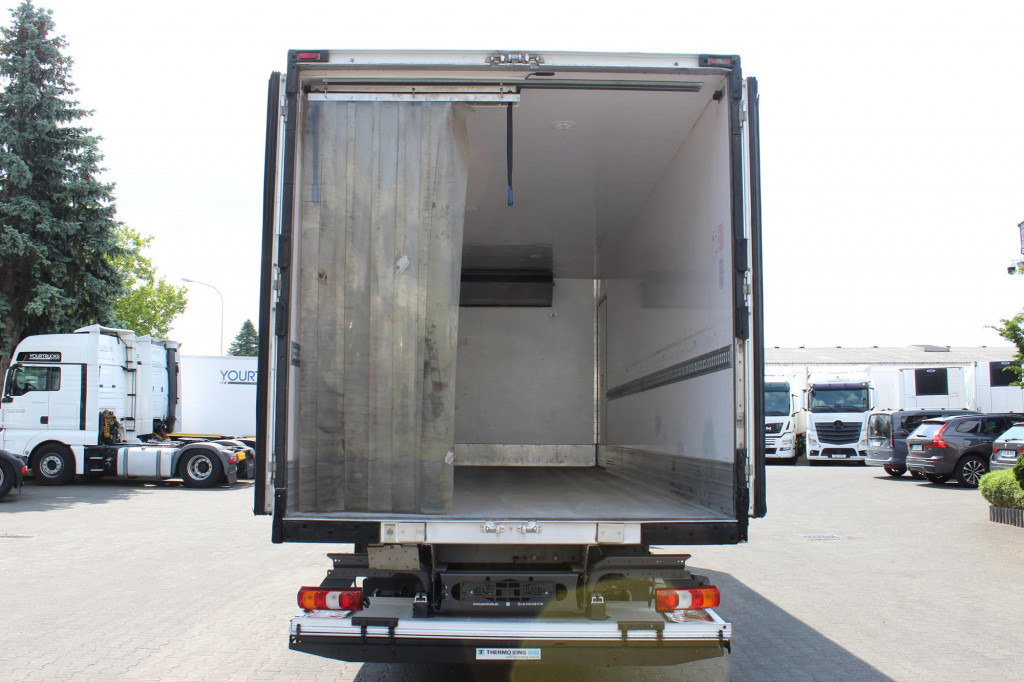 Camión frigorífico Mercedes-Benz Atego 1223 E6  TK T-800 R  Strom   LBW   298Tkm