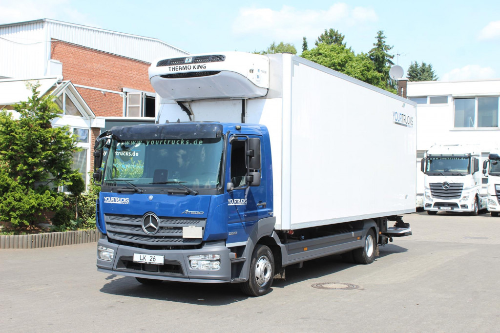Camión frigorífico Mercedes-Benz Atego 1223 E6  TK T-800 R  Strom   LBW   298Tkm