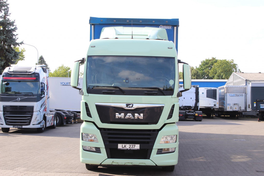 Camión lona MAN TGX 26.460 Retarder Jumbo-Zug 120M3 Durchlade