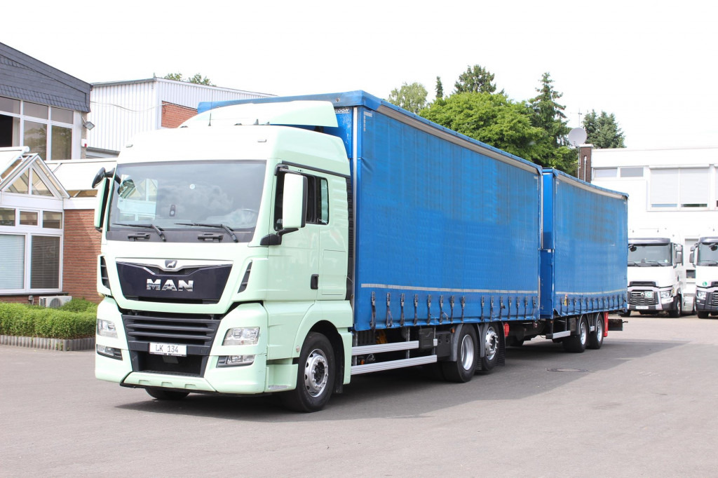 Camión lona MAN TGX 26.460 Retarder Jumbo-Zug 120M3 Durchlade