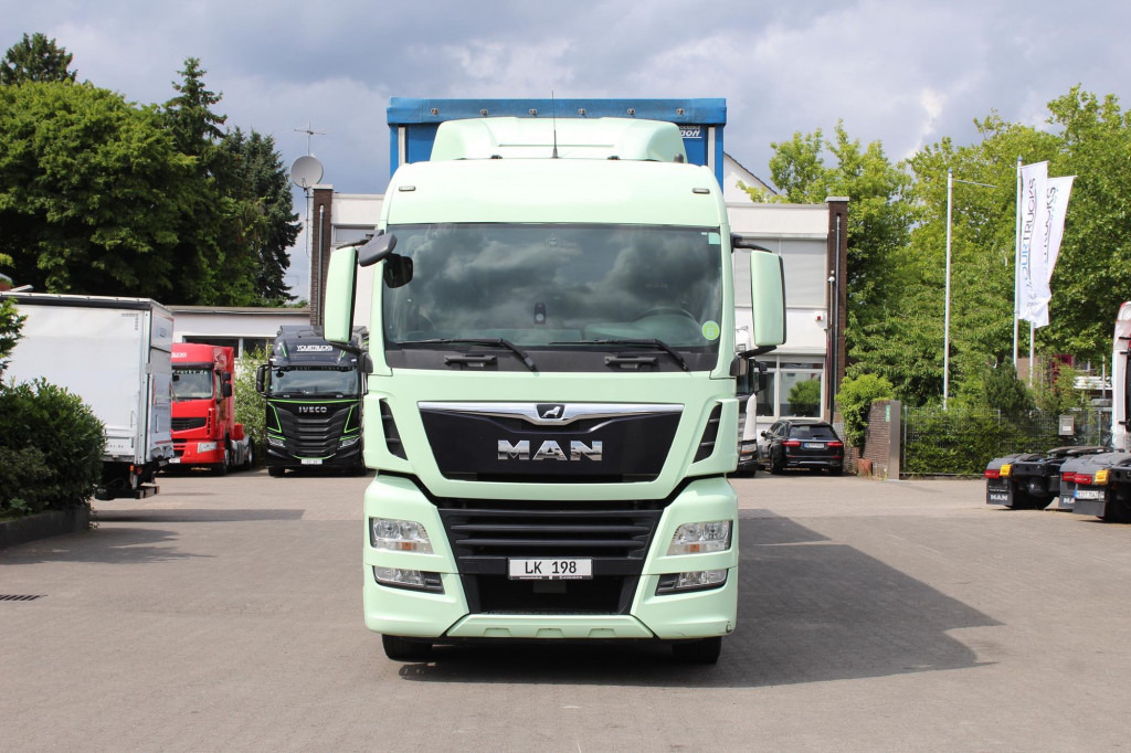 Camión lona MAN TGX 26.460 Retarder Jumbo-Zug 120M3 Durchlade