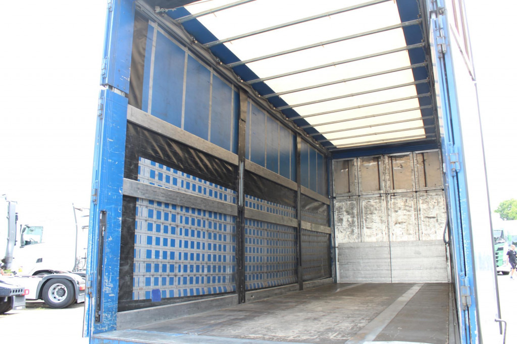Camión lona MAN TGX 26.460 Retarder Jumbo-Zug 120M3 Durchlade