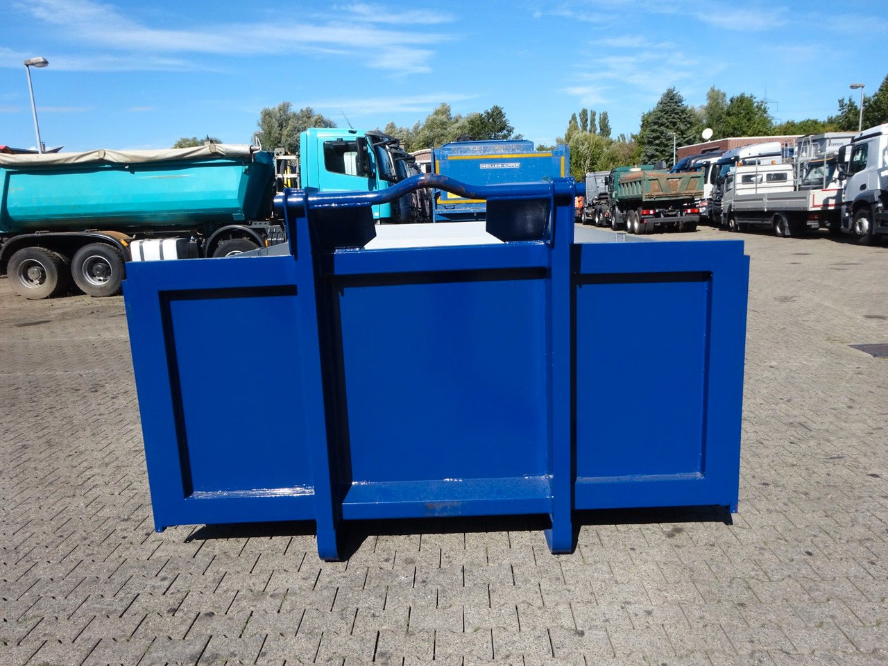 Camión multibasculante 12 cbm Abrollcontainer Pritsche