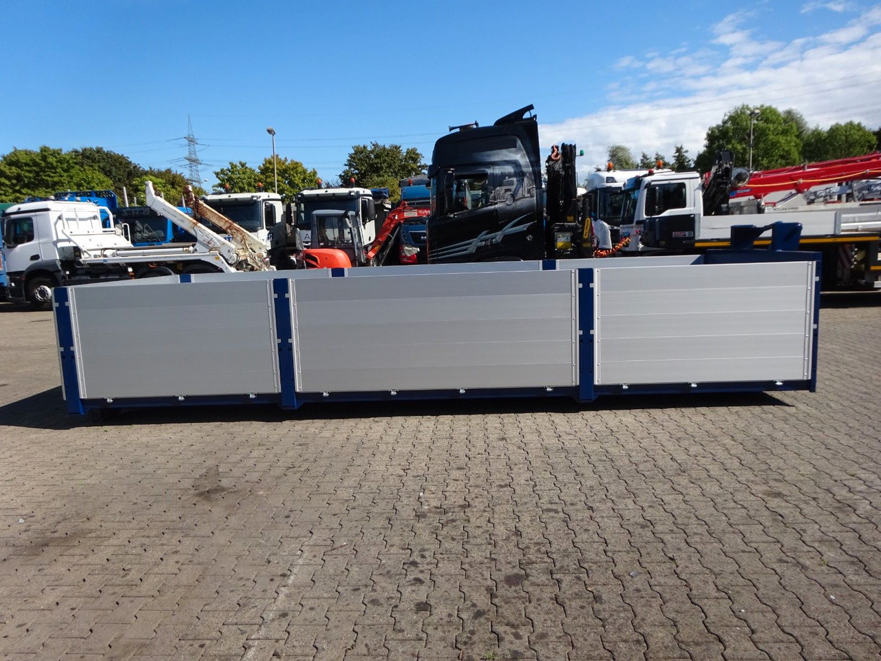 Camión multibasculante 12 cbm Abrollcontainer Pritsche