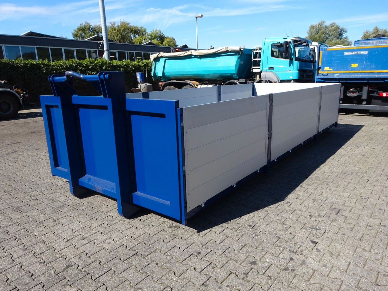 Camión multibasculante 12 cbm Abrollcontainer Pritsche