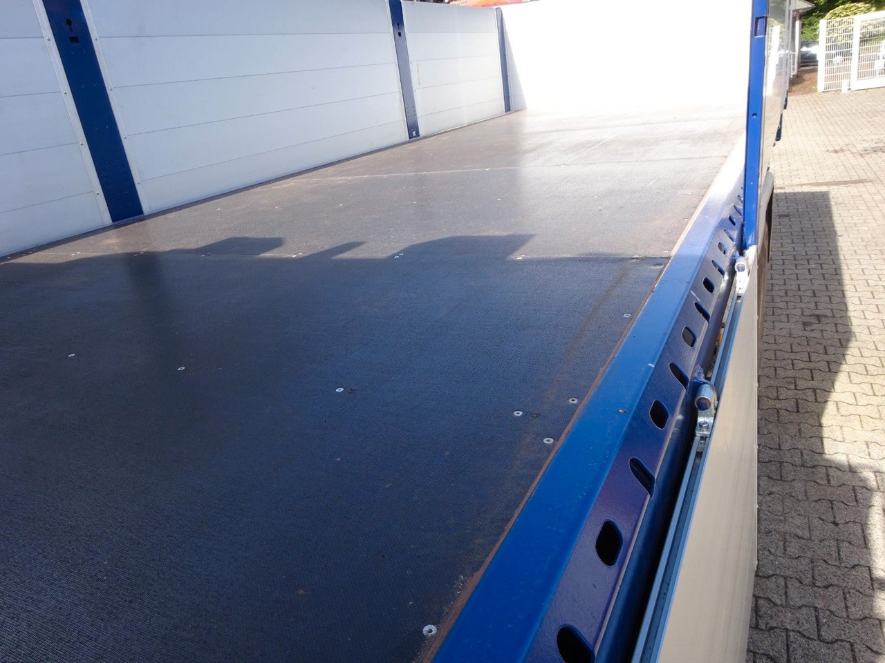 Camión multibasculante 12 cbm Abrollcontainer Pritsche