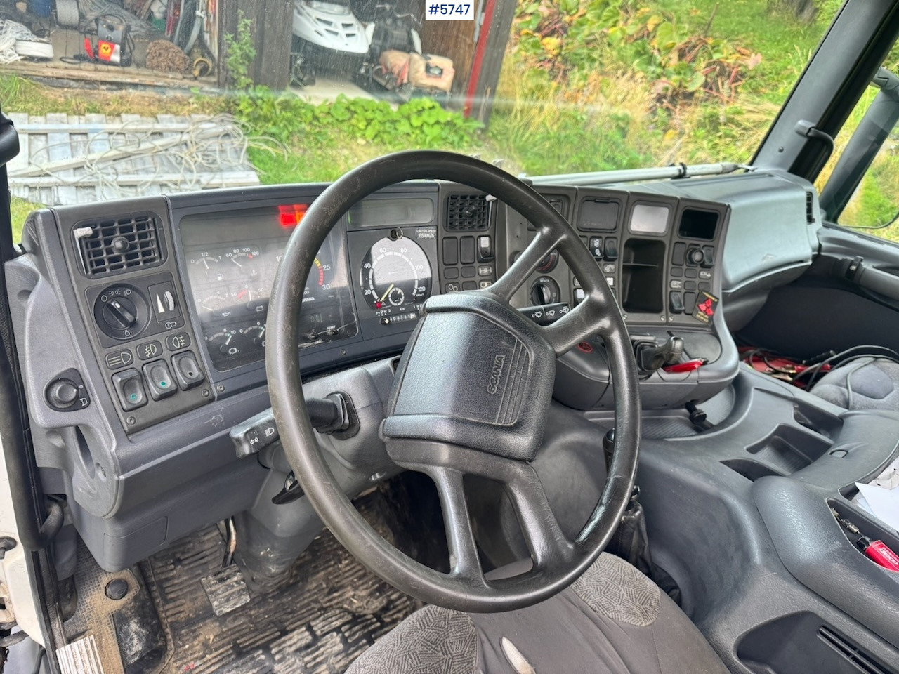 Camión multibasculante 1998 Scania 94D 310 Hook‑truck