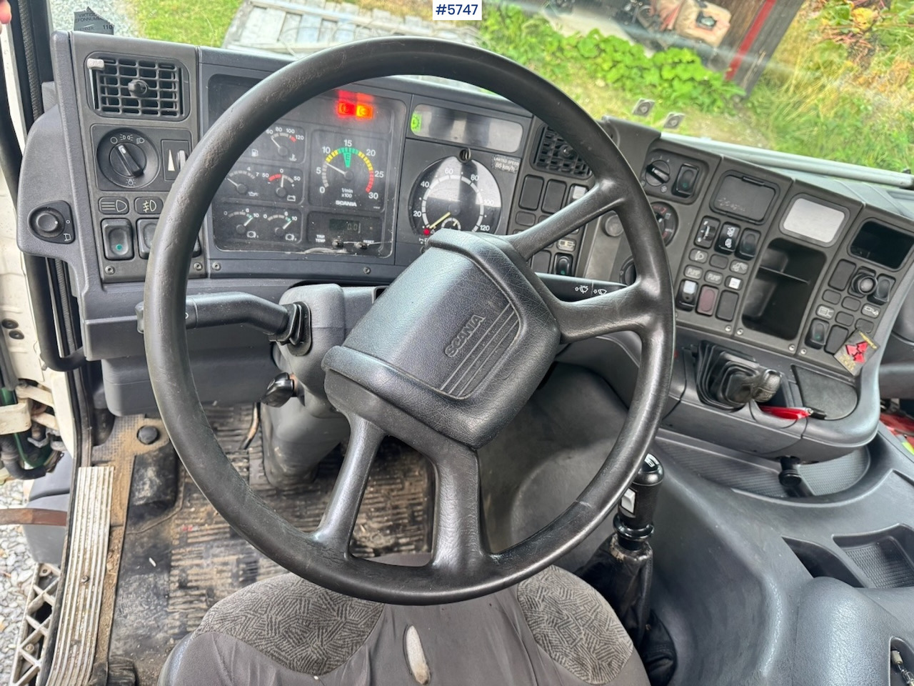 Camión multibasculante 1998 Scania 94D 310 Hook‑truck