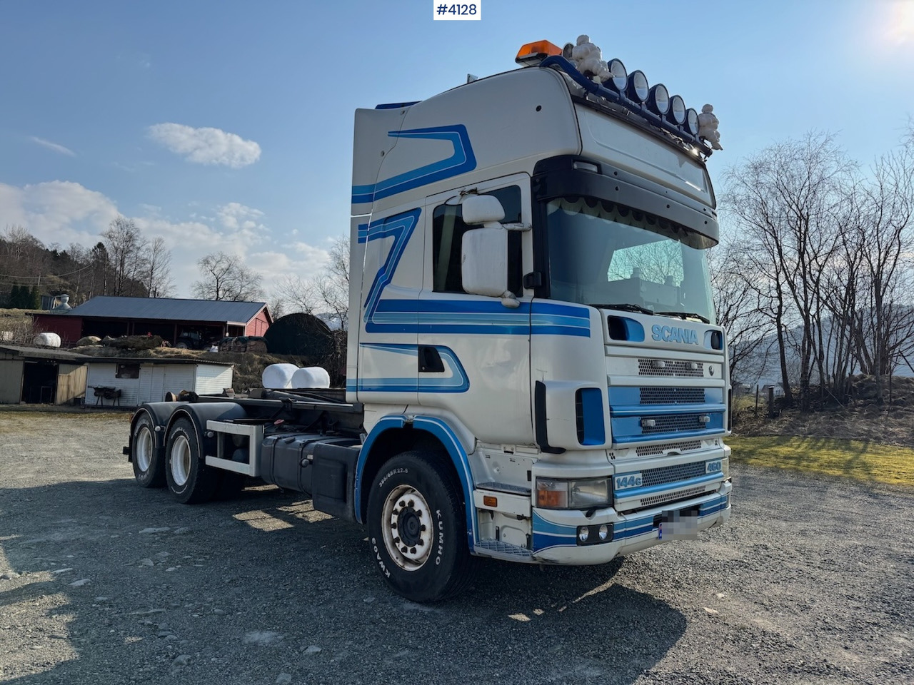 Camión multibasculante 1999 Scania R 144G Hooklift