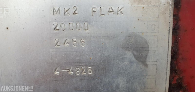 Camión multibasculante 2000 Volvo FM-12 MED KASSE OG MASKINFLAK