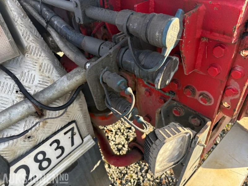 Camión multibasculante 2005 Iveco 260S48 krokløft