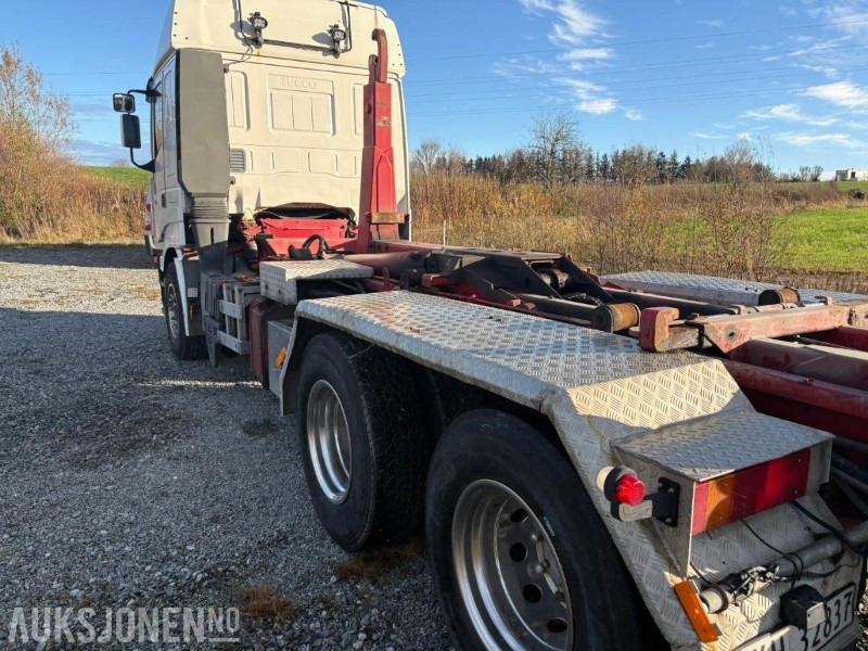 Camión multibasculante 2005 Iveco 260S48 krokløft