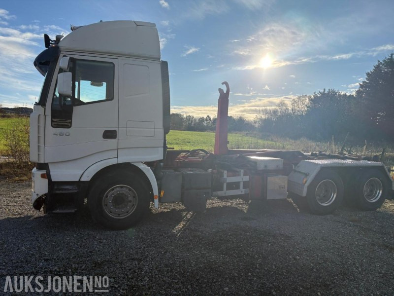 Camión multibasculante 2005 Iveco 260S48 krokløft