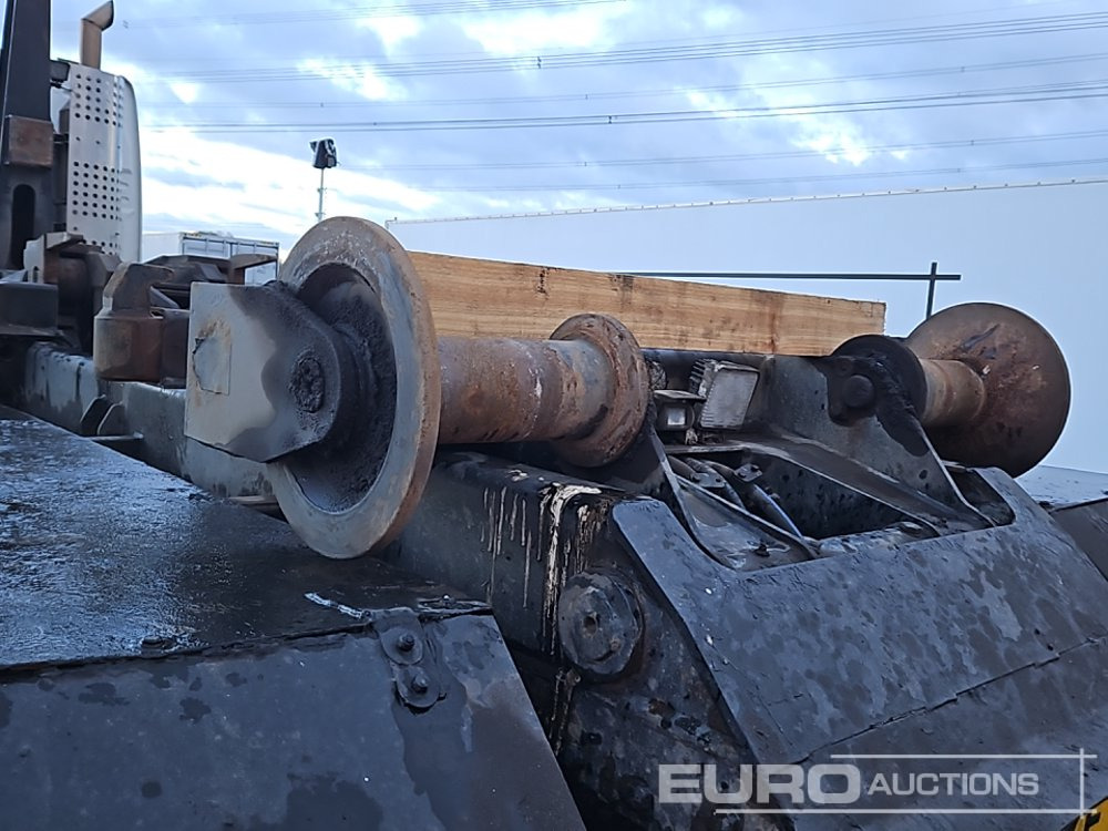 Camión multibasculante 2005 Volvo FM12 340