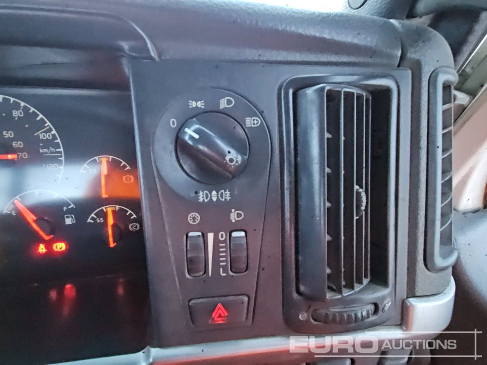 Camión multibasculante 2005 Volvo FM12 340