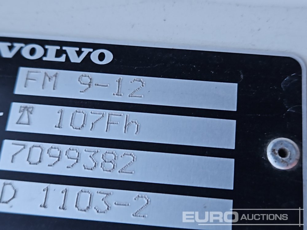 Camión multibasculante 2005 Volvo FM12 340