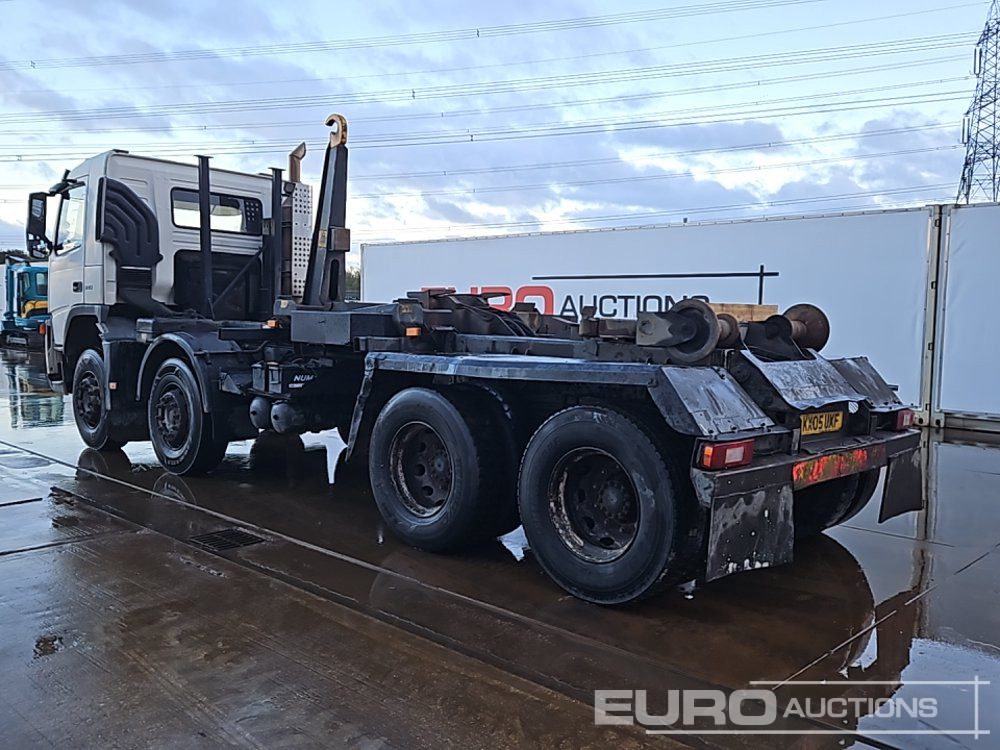 Camión multibasculante 2005 Volvo FM12 340
