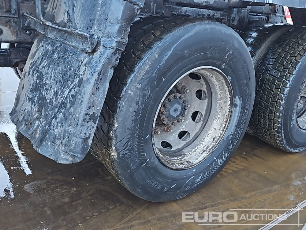 Camión multibasculante 2005 Volvo FM12 340