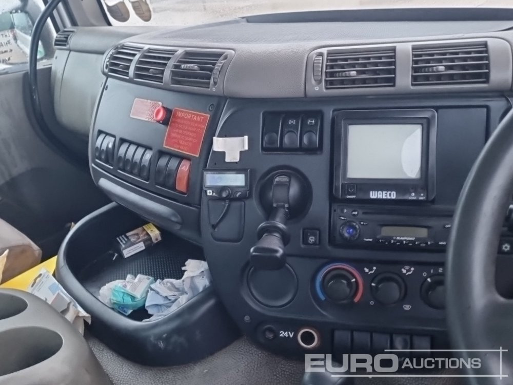 Camión multibasculante 2008 DAF CF