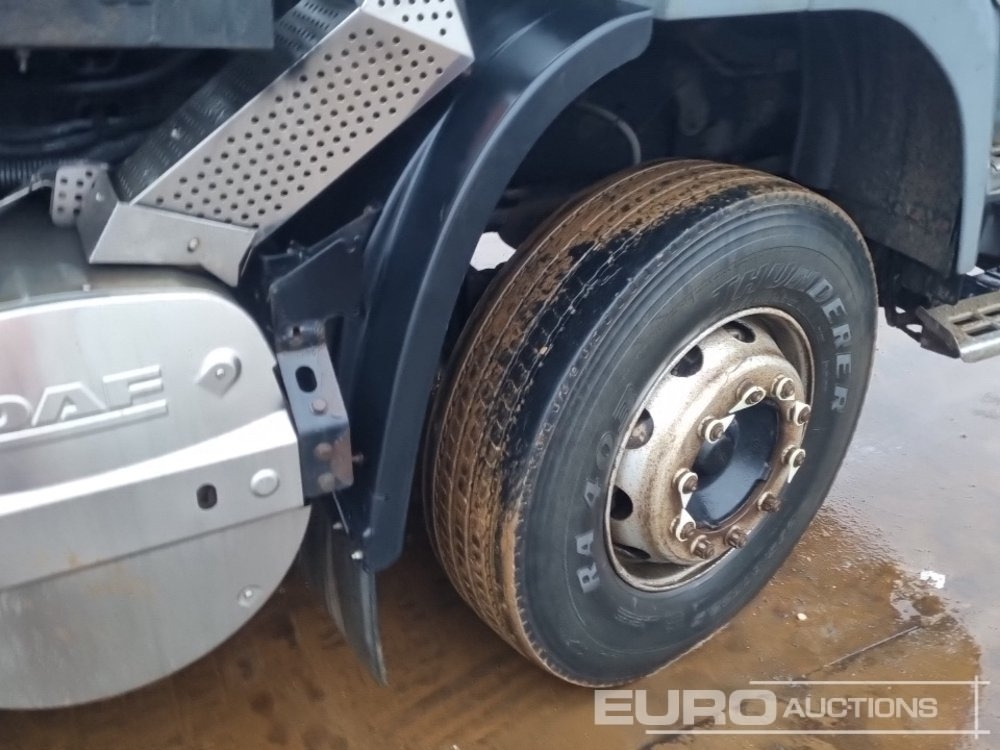 Camión multibasculante 2008 DAF CF