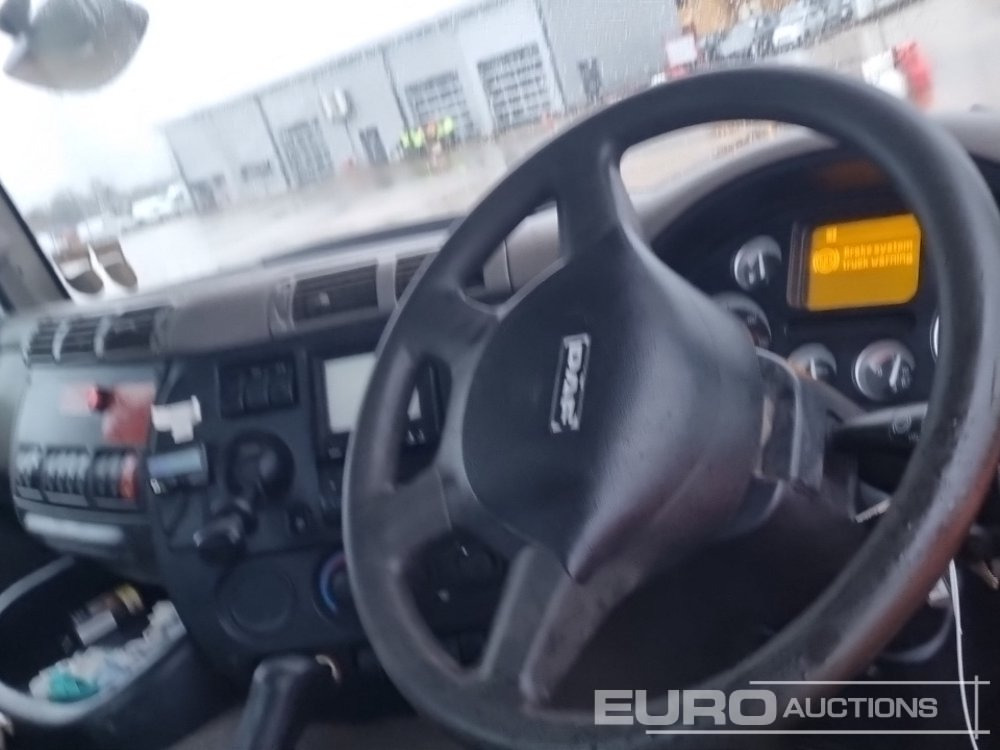 Camión multibasculante 2008 DAF CF