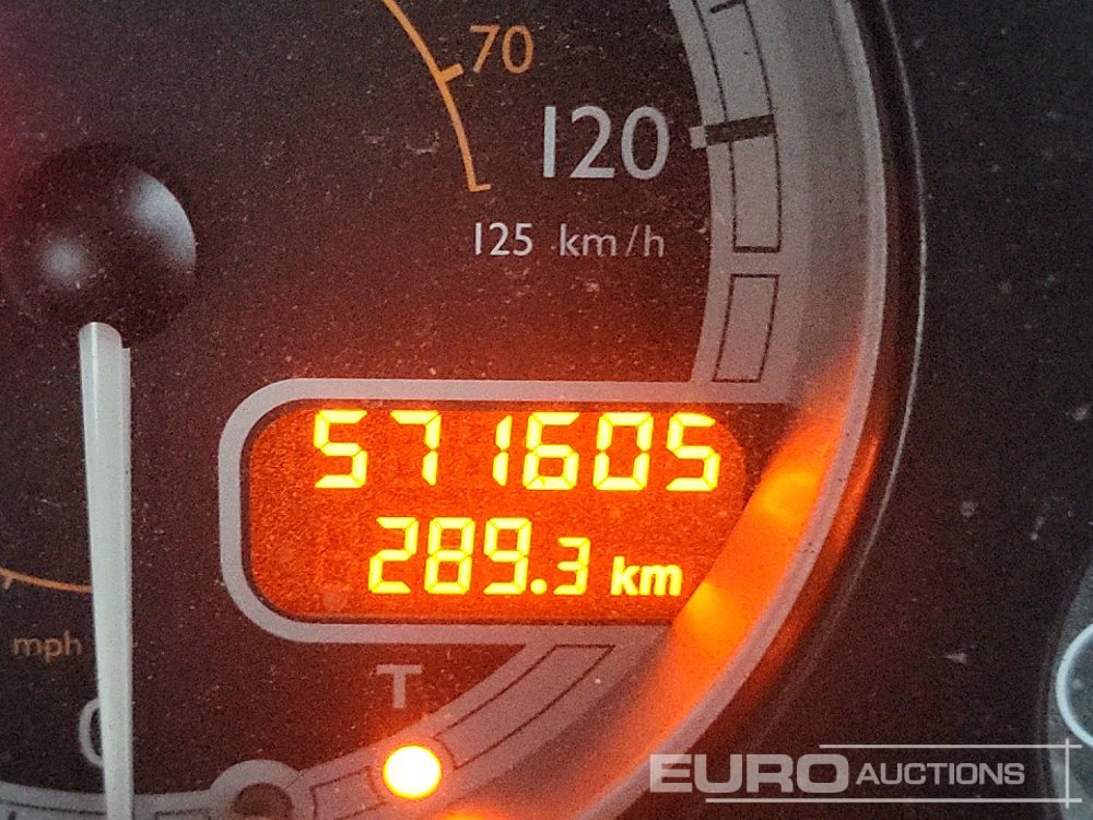 Camión multibasculante 2011 DAF 85CF-410