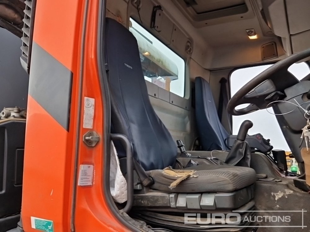 Camión multibasculante 2011 Volvo FE 260