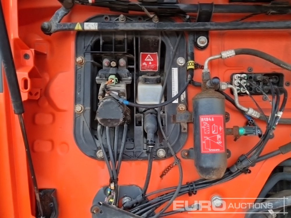 Camión multibasculante 2011 Volvo FE 260