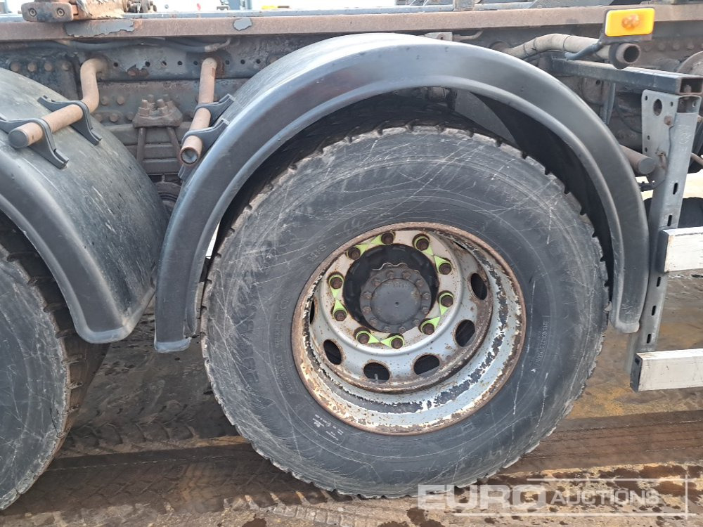 Camión multibasculante 2011 Volvo FM