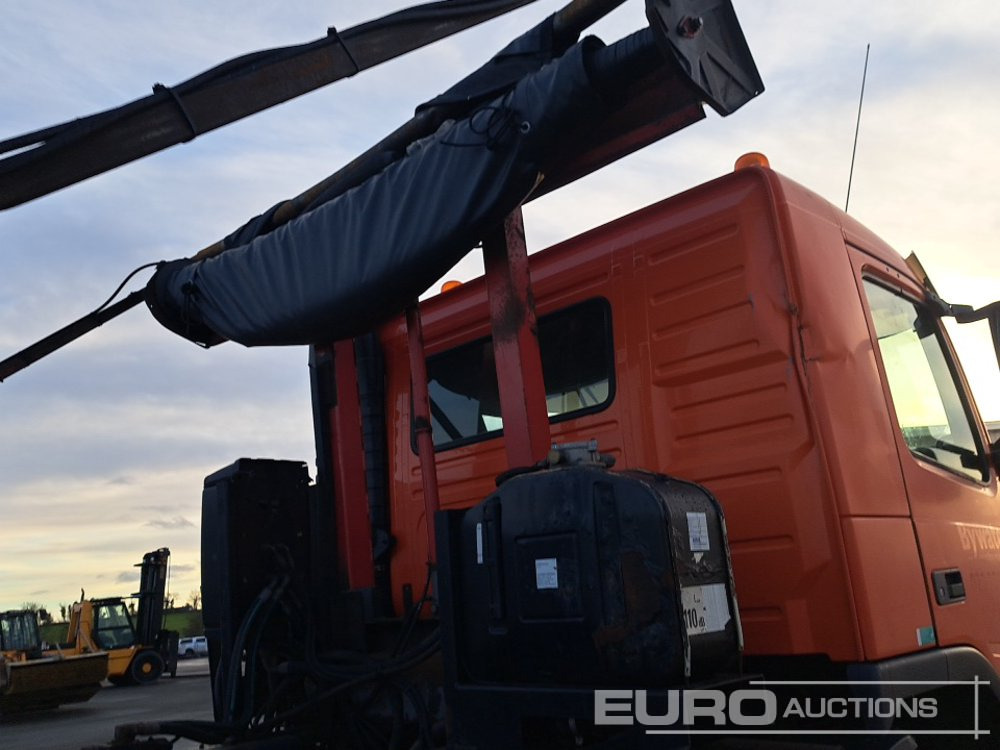 Camión multibasculante 2011 Volvo FM