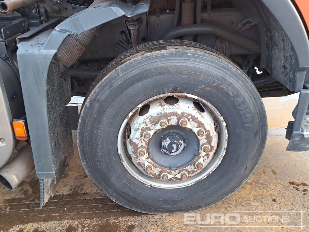 Camión multibasculante 2011 Volvo FM